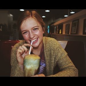 Meet your Posher, Avery